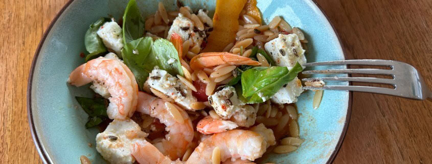 Kritharaki-Nudeln-mit-Garnelen-und-mariniertem-Feta-22
